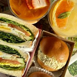 Coin De Rue Bakery & Cafe - Sandwich and summer drinks