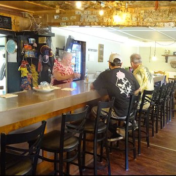 Everybody's Inn - Breakfast & Brunch Near Me - Foresthill, California