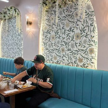 Flori Brunch - Venues & Event Spaces Near Me - South Gate, California Flori Brunch - Venues & Event Spaces Near Me - South Gate, California