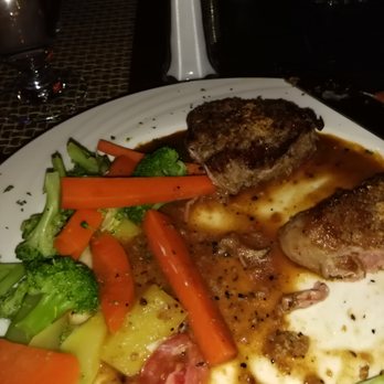 Windsor Grille - Horseradish encrusted medallions of beef - New American Near Me - Nanuet, New York