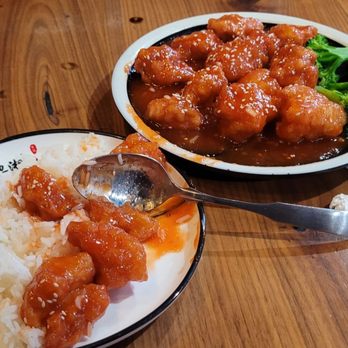 Hunan Cuisine - Sesame Chicken - Chinese Near Me - Boston, Massachusetts Hunan Cuisine - Sesame Chicken - Chinese Near Me - Boston, Massachusetts