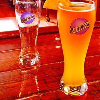 Gilhooley's - Monster 20oz blue moon - Venues & Event Spaces Near Me - Chicago, Illinois