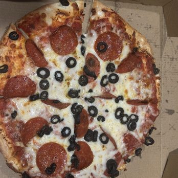 Tenney's Pizza - Pepperoni/Olive - Pizza Near Me - Saratoga Springs, Utah Tenney's Pizza - Pepperoni/Olive - Pizza Near Me - Saratoga Springs, Utah
