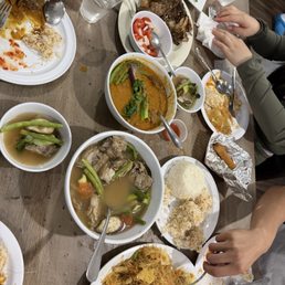 Top to bottom: String Beans with Garlic, Binukadkad Na Tilapia, Kare-Kare, Sinigang, Regular Rice + Garlic rice Pancit, Top to bottom: String Beans with Garlic, Binukadkad Na Tilapia, Kare-Kare, Sinigang, Regular Rice + Garlic rice Pancit,