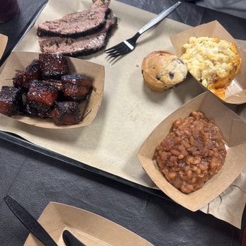 Smiths Smokehouse and Smoothies - the brisket, burnt ends, Mac n cheese, beans - Barbeque Near Me - Wake Forest, North Carolina Smiths Smokehouse and Smoothies - the brisket, burnt ends, Mac n cheese, beans - Barbeque Near Me - Wake Forest, North Carolina