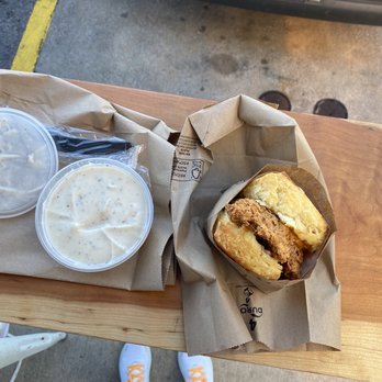 Bird Bird Biscuit - Queen beak + side gravy - Breakfast & Brunch Near Me - Austin, Texas