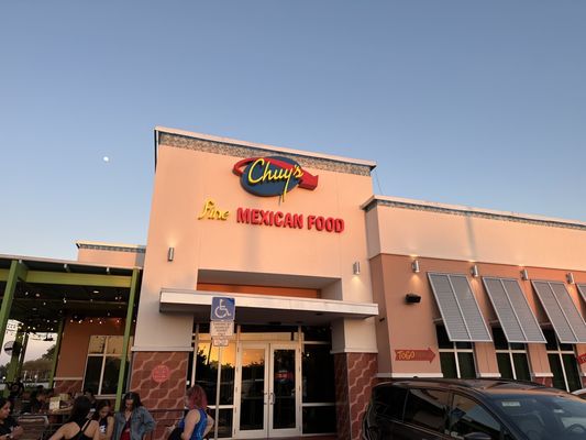 Chuy's by null