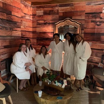 811 Salt and Vine - Day Spas Near Me - Flagler Beach, Florida