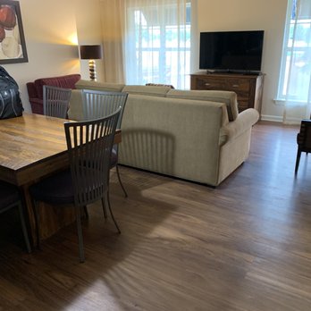 Bluegreen Vacations Suites at Hershey, Ascend Resort Collection - Dining/meeting area - Hotels Near Me - Hershey, Pennsylvania Bluegreen Vacations Suites at Hershey, Ascend Resort Collection - Dining/meeting area - Hotels Near Me - Hershey, Pennsylvania