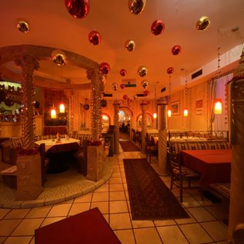 Taj Mahal - Interior - Indian Near Me - Salzburg, 5 Taj Mahal - Interior - Indian Near Me - Salzburg, 5