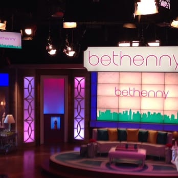 CBS - Cozy set - Radio Stations Near Me - New York, New York