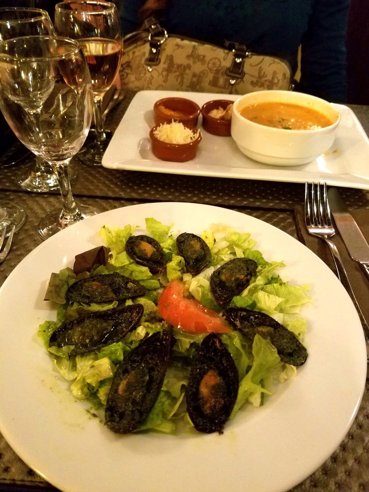 LE VOLCAN Updated September 2024 29 Photos & 21 Reviews 10 rue