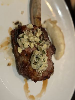 William B's Steakhouse by null