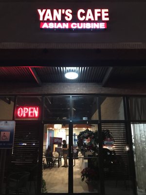 Yan's Cafe by null