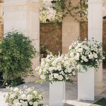 Royal Bee Flower Co. - Floral Designers Near Me Royal Bee Flower Co. - Floral Designers Near Me