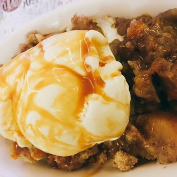Apartment 1B - Apple crisp with caramel sauce and vanilla ice cream. - Modern European Near Me - Makati, NCR