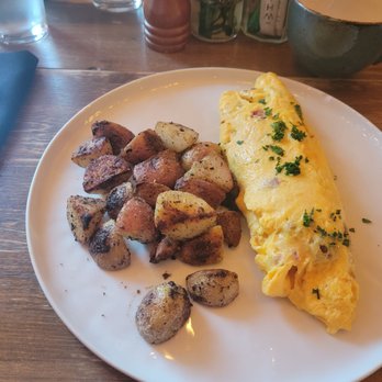 Prelude Breakfast Bar - Breakfast & Brunch Near Me - Fayetteville, Arkansas
