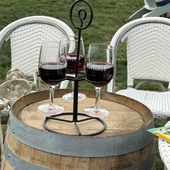 Gooseneck Vineyards - Wineries Near Me - North Kingstown, Rhode Island