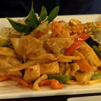 Aroy-D The Thai Elephant - Thai Near Me - Verona, New Jersey
