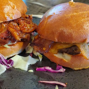 The Hub Eats & Drinks - Sliders - American Near Me - Sacramento, California