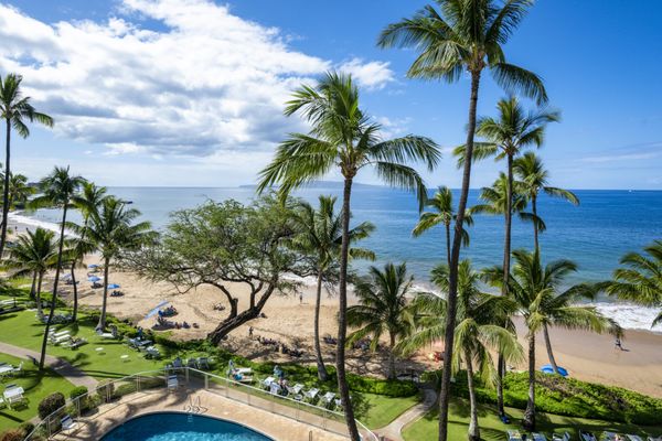 The Hale Pau Hana by null