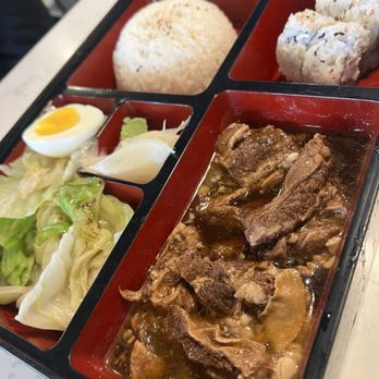 Botan Sushi - Braised Beef Bento Box - Sushi Bars Near Me - Irvine, California