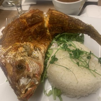 Cayo Blanco - Snapper was tender and flavorful and very moist! - Seafood Near Me - San Juan, Puerto Rico