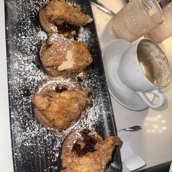 Story - Chicken & waffles - Breakfast & Brunch Near Me - Whittier, California Story - Chicken & waffles - Breakfast & Brunch Near Me - Whittier, California