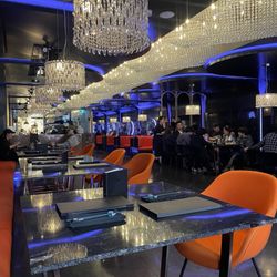 Jess' Restaurant - Such a fancy interior