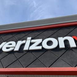 Verizon Authorized Retailer, TCC - Front of store