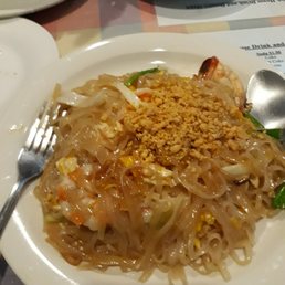 Shrimp Pad Thai noodles...love!! Shrimp Pad Thai noodles...love!!