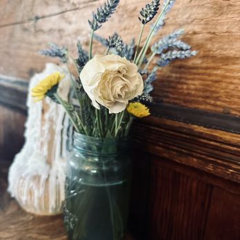 Tokeland - Cute real flowers at the tables! - Breakfast & Brunch Near Me - Tokeland, Washington Tokeland - Cute real flowers at the tables! - Breakfast & Brunch Near Me - Tokeland, Washington