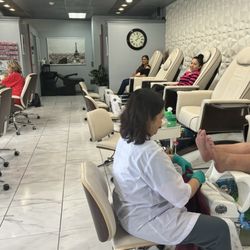 Uniq Nails & Hair - It's so nice & tidy. Check out the new massage chairs!