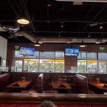 Upper Crust Wood Fired Pizza - a view of a restaurant - Pizza Near Me - Tulsa, Oklahoma