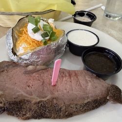 Kloesel's Steak House & Bar - Prime rib