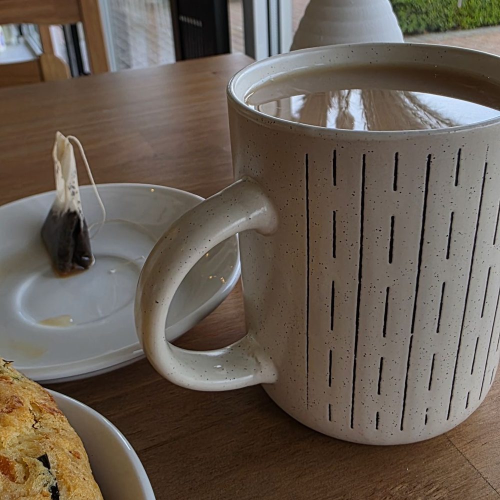 Kory's Coffee - Earl Grey tea with milk & savory scone - Cafes Near Me - Burnaby, British Columbia Kory's Coffee - Earl Grey tea with milk & savory scone - Cafes Near Me - Burnaby, British Columbia