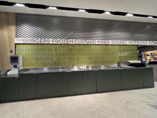 Shake Shack Jewel Changi by null