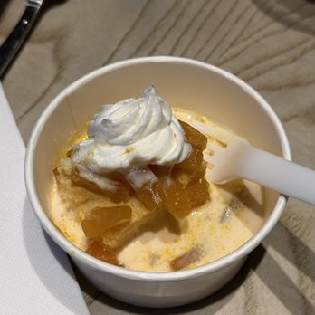 Sapphire Lounge - Pineapple passionfruit tres leches - Airport Lounges Near Me - Phoenix, Arizona Sapphire Lounge - Pineapple passionfruit tres leches - Airport Lounges Near Me - Phoenix, Arizona