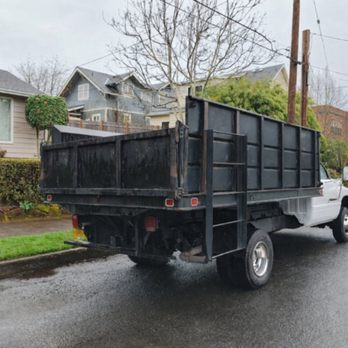 Klutter Killer Junk Removal - Company Truck for hauling junk - Demolition Services Near Me - Portland, Oregon Klutter Killer Junk Removal - Company Truck for hauling junk - Demolition Services Near Me - Portland, Oregon