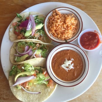 Max's Cafe - Shrimp tacos with rice and beans - Breakfast & Brunch Near Me - Puerto Peñasco, SON Max's Cafe - Shrimp tacos with rice and beans - Breakfast & Brunch Near Me - Puerto Peñasco, SON