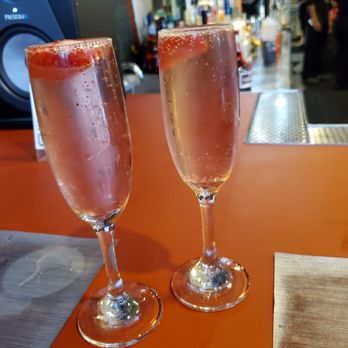 Blvd Bistro - Dear Mama - American Near Me - New York, New York