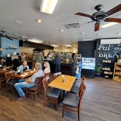 The Baker and The Cakemaker - Inside restaurant