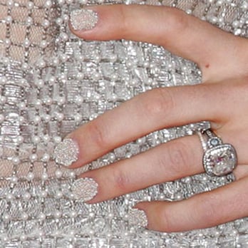 Pink Nails - Nail Salons Near Me - Honolulu, Hawaii