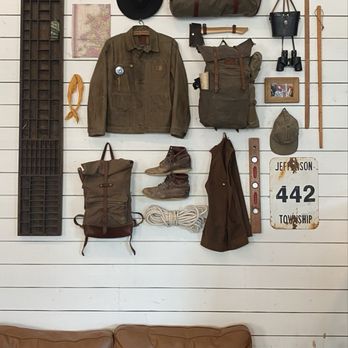 Bradley Mountain - Leather Goods Near Me - Columbia, Tennessee