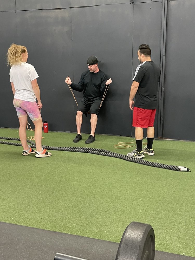 IRON TITANS GYM Updated August 2024 415 S Dixie Dr, St.