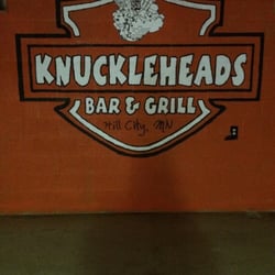 Knuckleheads Bar & Grill