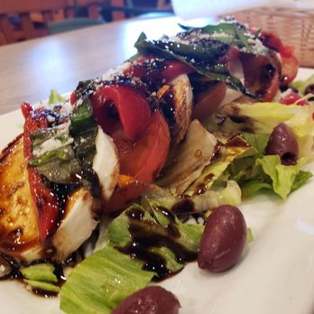 Bella Sera Italian Restaurant - Capresse Salad - Italian Near Me - Universal City, Texas