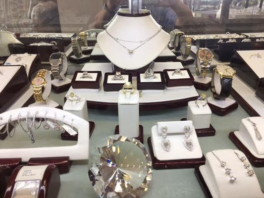 FRANKLIN JEWELERS - Updated August 2024 - 19 Photos & 22 Reviews - 2153 