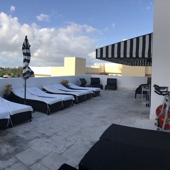 Hotel Croydon Miami Beach - Deck - Hotels Near Me - Miami Beach, Florida Hotel Croydon Miami Beach - Deck - Hotels Near Me - Miami Beach, Florida