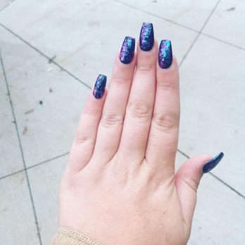 Queen Nails by Rosie - Nail Technicians Near Me - Coon Rapids, Minnesota